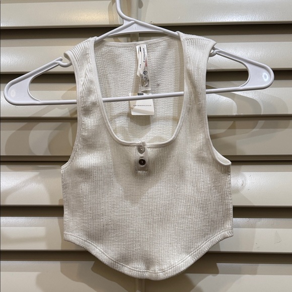 By Anthropologie Seamless Henley Crop Top - Picture 5 of 7